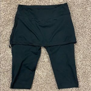 Zella Skirted Capri Leggings